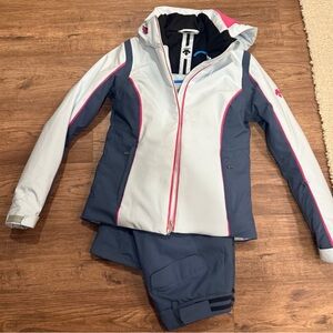 Descente Women’s Ski Jacket & Pants Set – Insulated – Excellent Condition